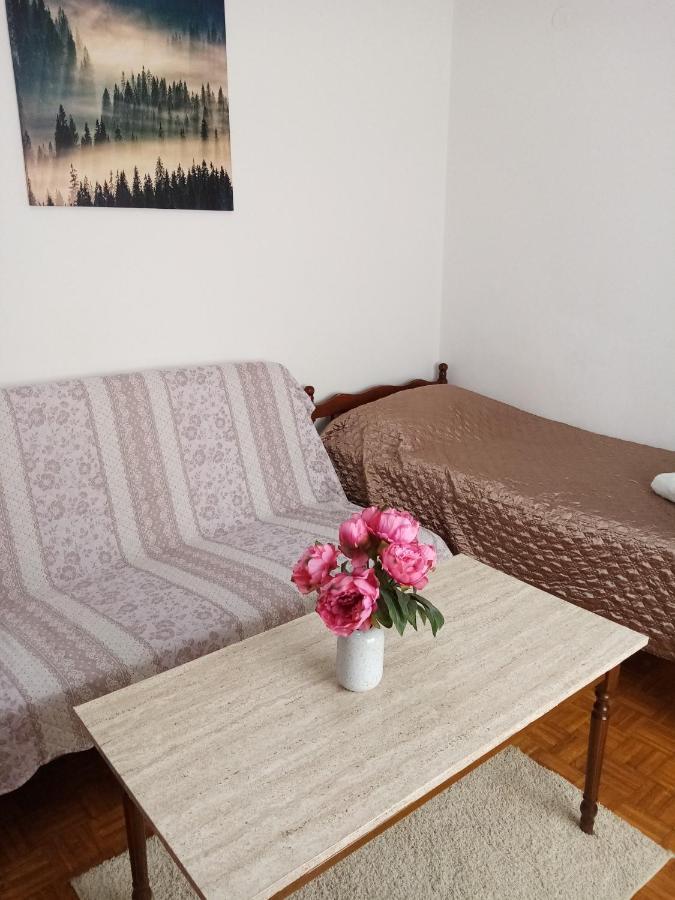 Apartmani Nikola Биоград на Мору Екстериор снимка