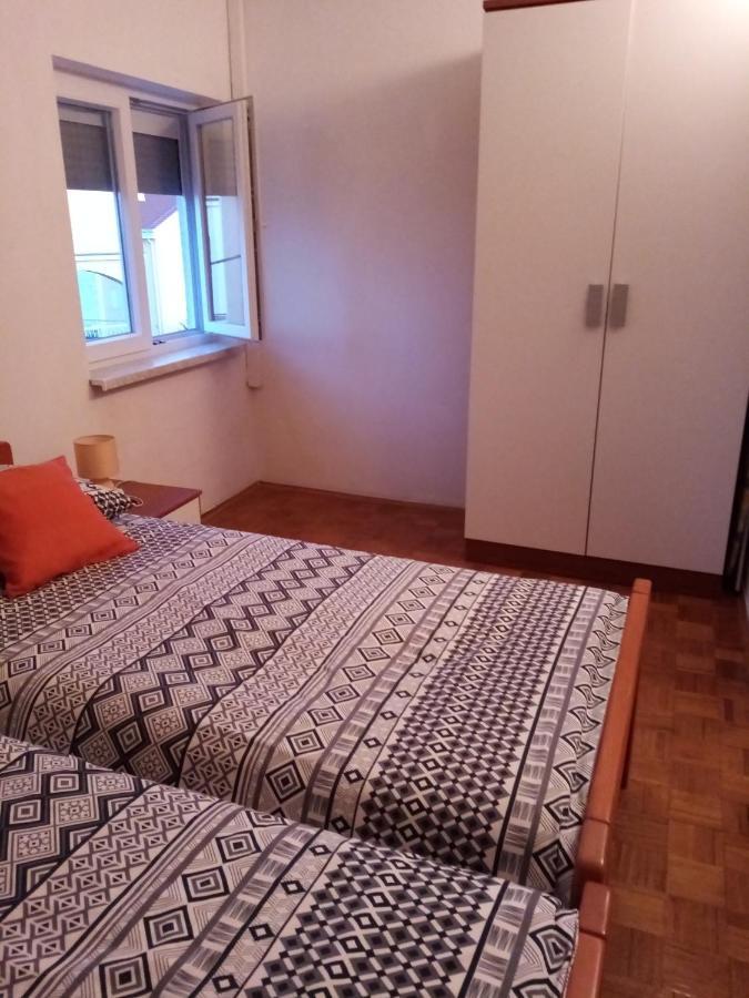 Apartmani Nikola Биоград на Мору Екстериор снимка