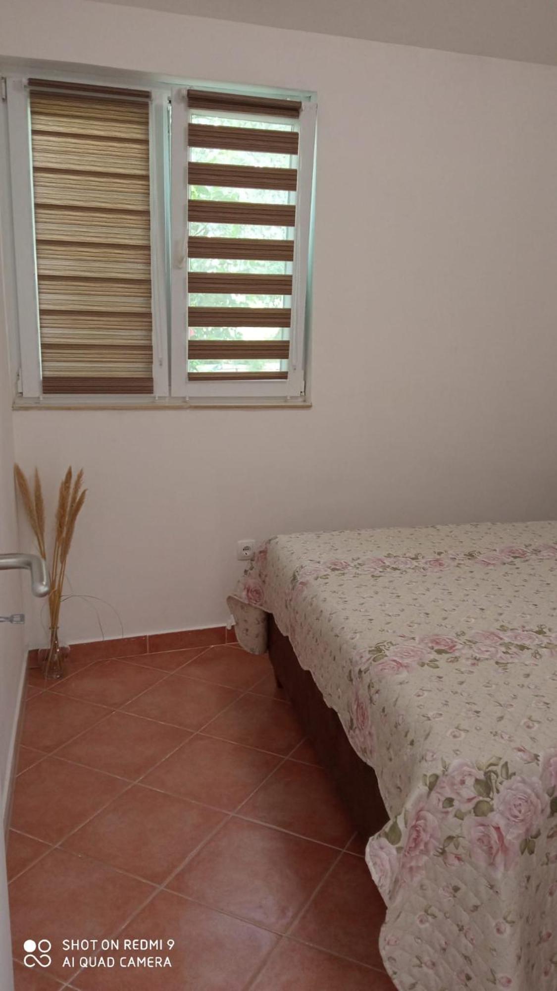 Apartmani Nikola Биоград на Мору Екстериор снимка